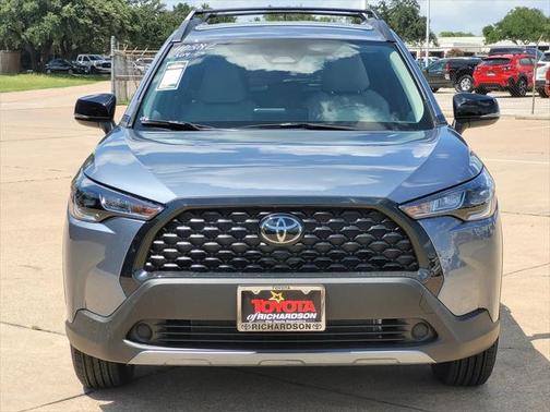 2025 Toyota Corolla Cross LE