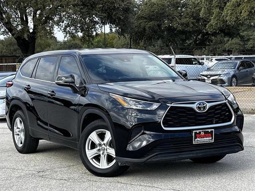 2022 Toyota Highlander L
