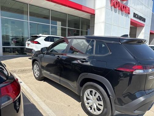 2026 Toyota Corolla Cross Base
