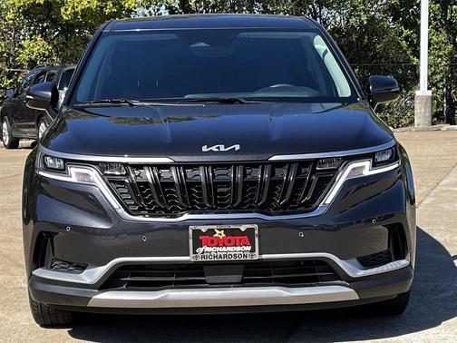 2024 Kia Carnival EX