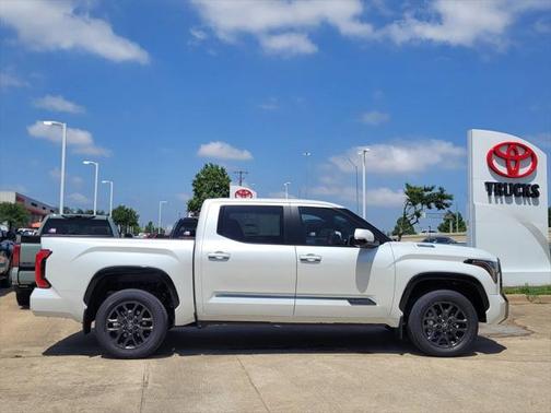 2025 Toyota Tundra Hybrid Platinum