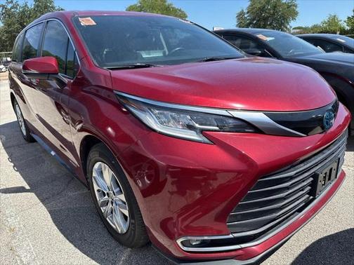 2021 Toyota Sienna Limited 7-Passenger