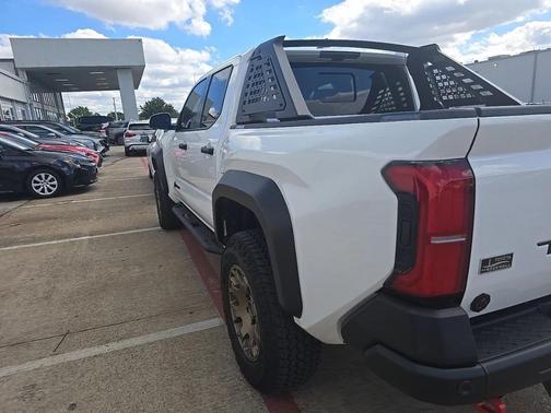 2025 Toyota Tacoma Hybrid Trailhunter