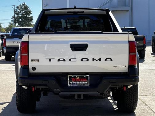 2025 Toyota Tacoma Hybrid Trailhunter