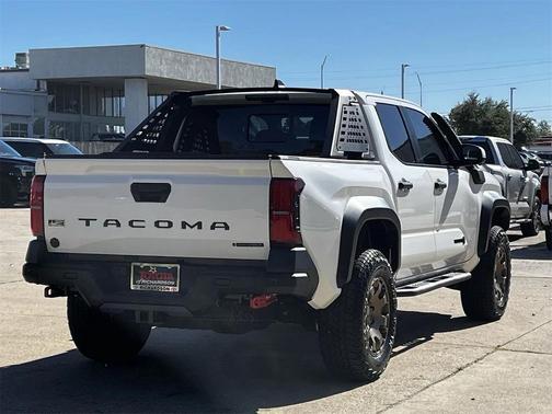2025 Toyota Tacoma Hybrid Trailhunter