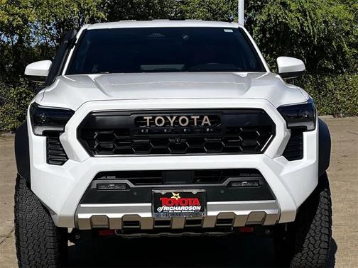 2025 Toyota Tacoma Hybrid Trailhunter