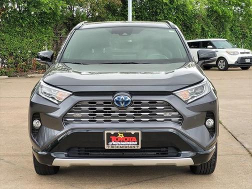 2019 Toyota RAV4 Hybrid SE