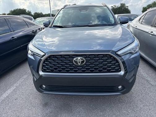 2023 Toyota Corolla Cross XLE