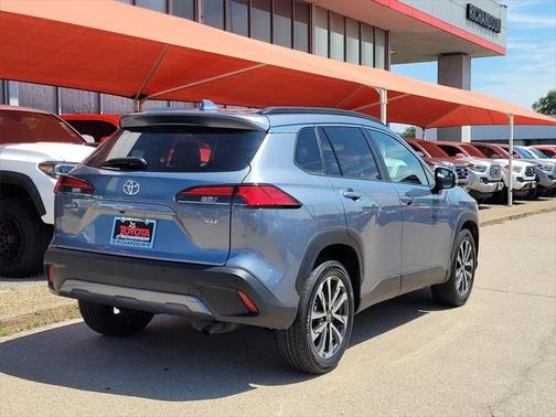2023 Toyota Corolla Cross XLE