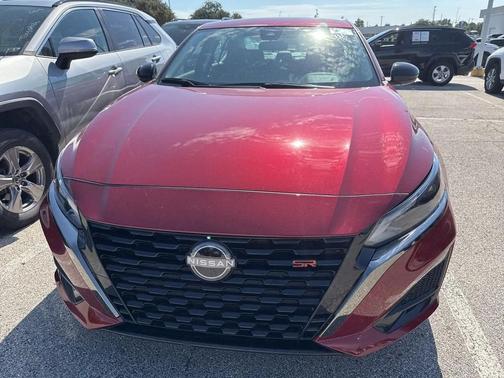 2024 Nissan Altima SR FWD