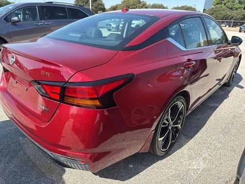 2024 Nissan Altima SR FWD