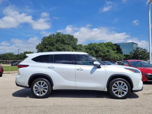 2023 Toyota Highlander Limited