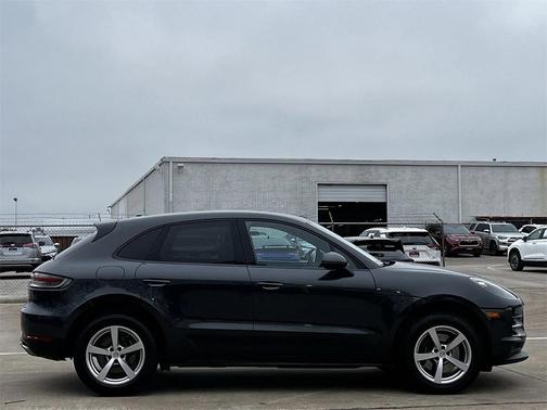 2020 Porsche Macan Base