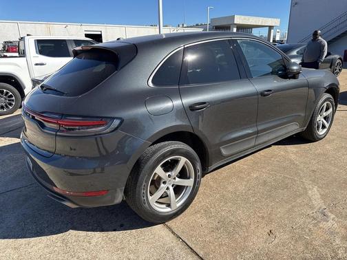 2020 Porsche Macan Base