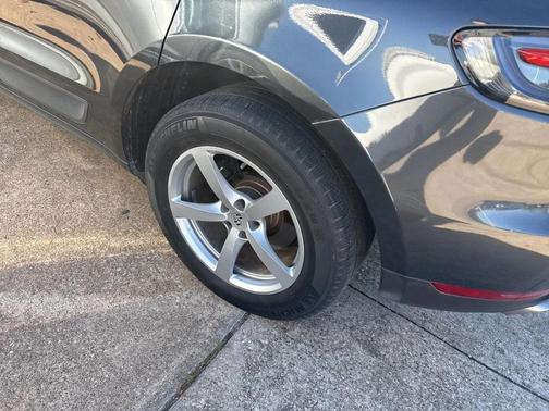 2020 Porsche Macan Base