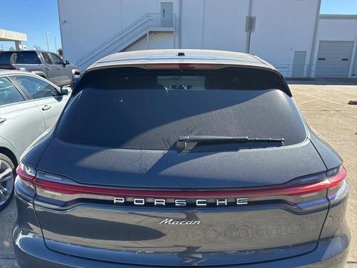 2020 Porsche Macan Base