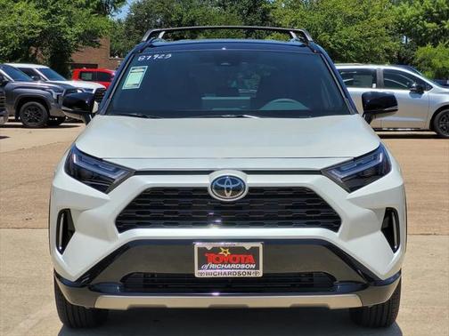 2025 Toyota RAV4 Hybrid SE