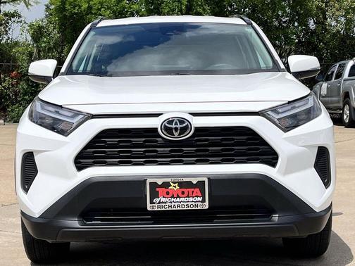Ice Cap 2025 Toyota RAV4 Hybrid XLE