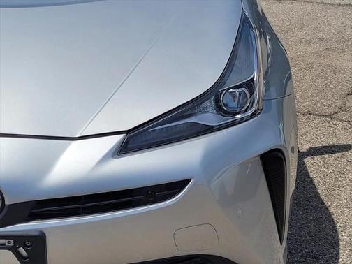2021 Toyota Prius LE