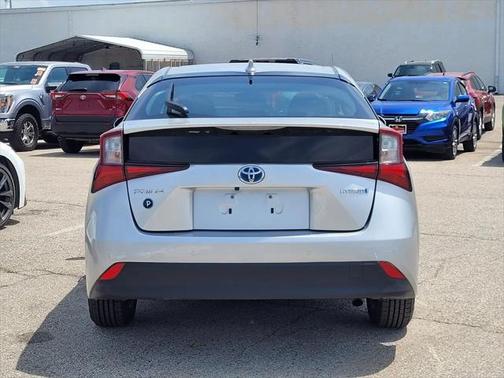 2021 Toyota Prius LE