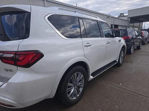 2018 INFINITI QX80 Base