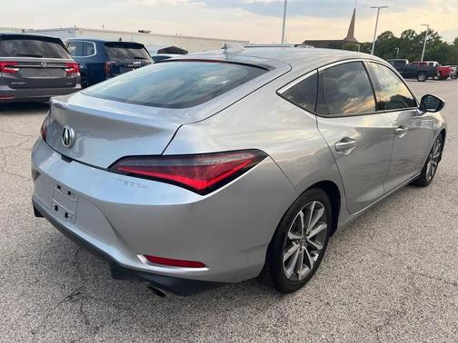 2024 Acura Integra Base w/Moonroof/17-in Alloy Wheels
