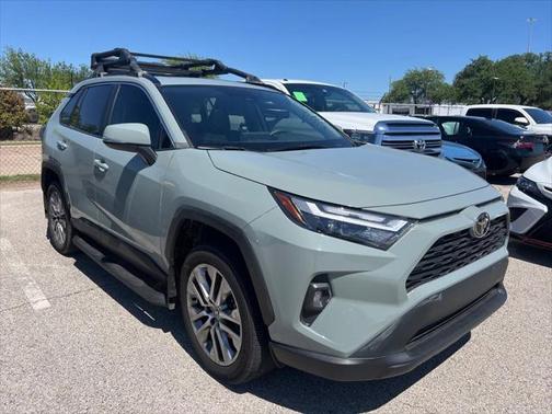 2022 Toyota RAV4 XLE Premium