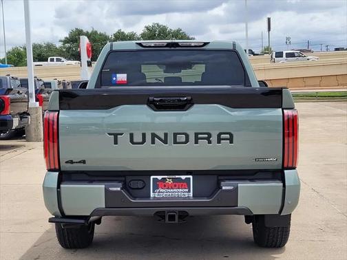 2025 Toyota Tundra Hybrid Platinum