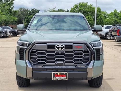 2025 Toyota Tundra Hybrid Platinum