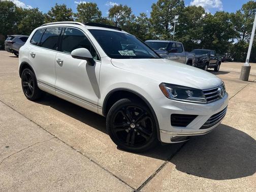 2017 Volkswagen Touareg V6 Wolfsburg Edition