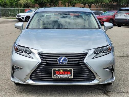 2018 Lexus ES 300h Base
