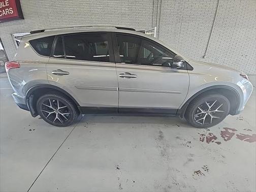 2016 Toyota RAV4 SE