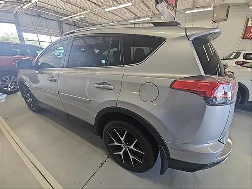 2016 Toyota RAV4 SE