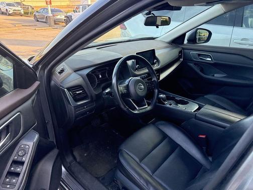 Gun Metallic 2021 Nissan Rogue SV