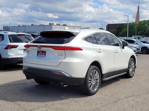 2022 Toyota Venza XLE