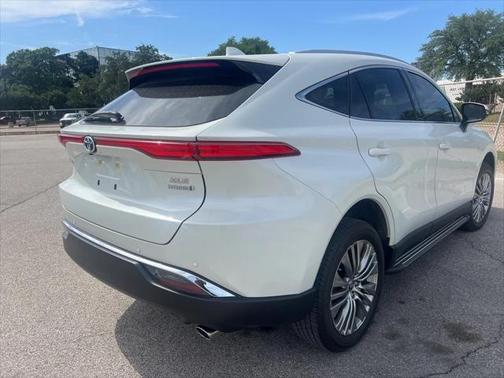 2022 Toyota Venza XLE