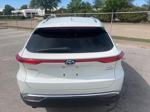 2022 Toyota Venza XLE