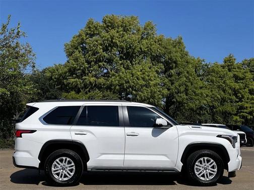2024 Toyota Sequoia SR5