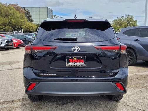 2024 Toyota Highlander XLE