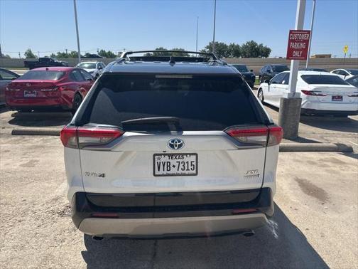 2023 Toyota RAV4 Hybrid SE