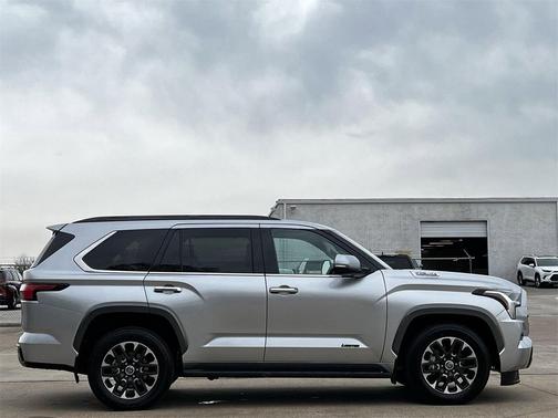 2023 Toyota Sequoia Limited