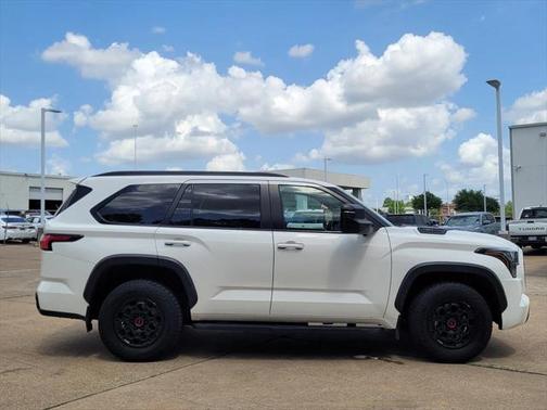 2024 Toyota Sequoia Base