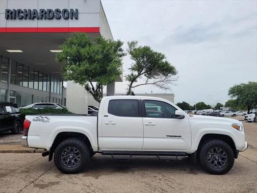 2023 Toyota Tacoma TRD Off Road