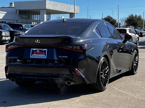 2022 Lexus IS 350 Base