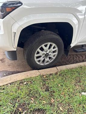 2024 Toyota Tacoma SR5