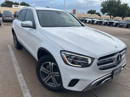 Diamond White Metallic 2021 Mercedes-Benz GLC 300 Base