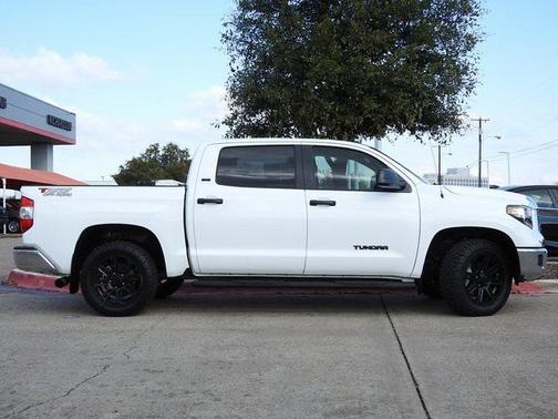 2019 Toyota Tundra SR5
