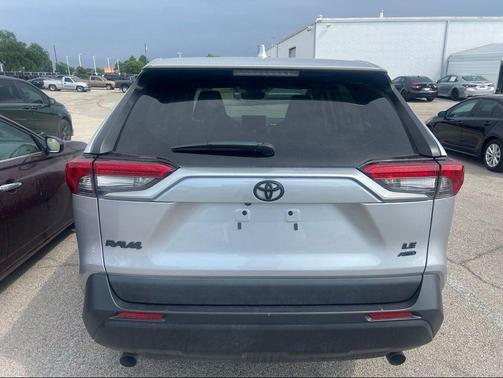Silver Sky Metallic 2024 Toyota RAV4 LE
