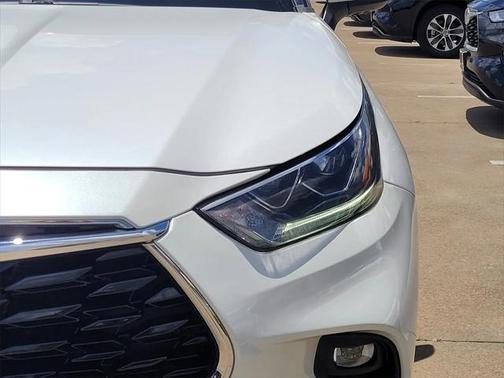 2020 Toyota Highlander Hybrid Platinum