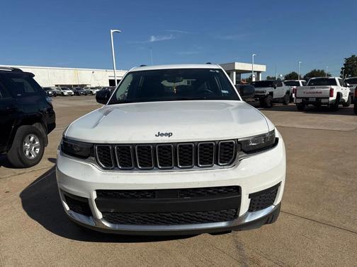 2022 Jeep Grand Cherokee L Laredo